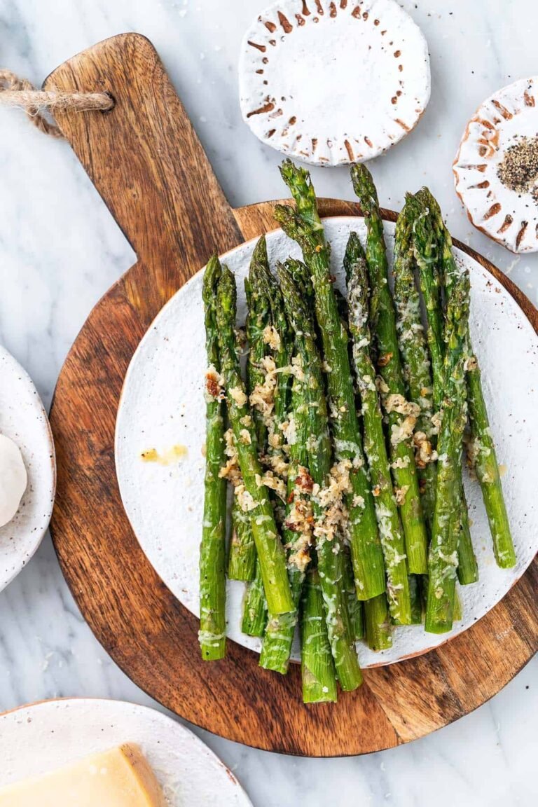 Garlic Parmesan Roasted Asparagus