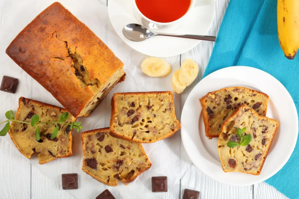 Banana Bread Sever