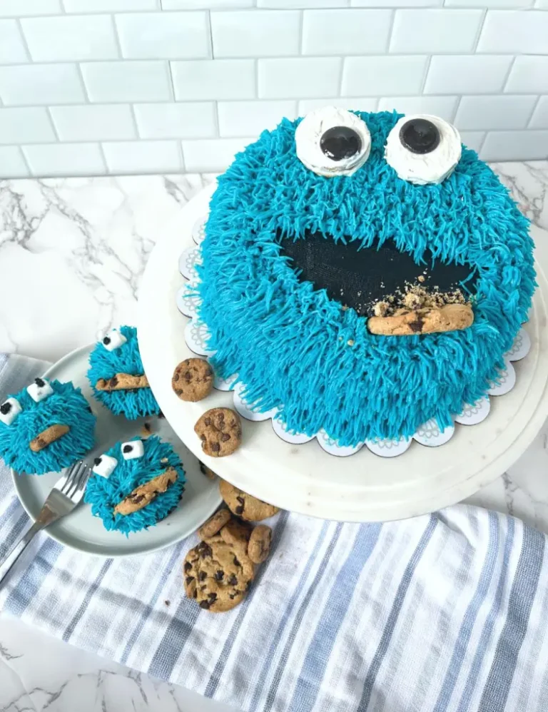 Cookie Monster Cake