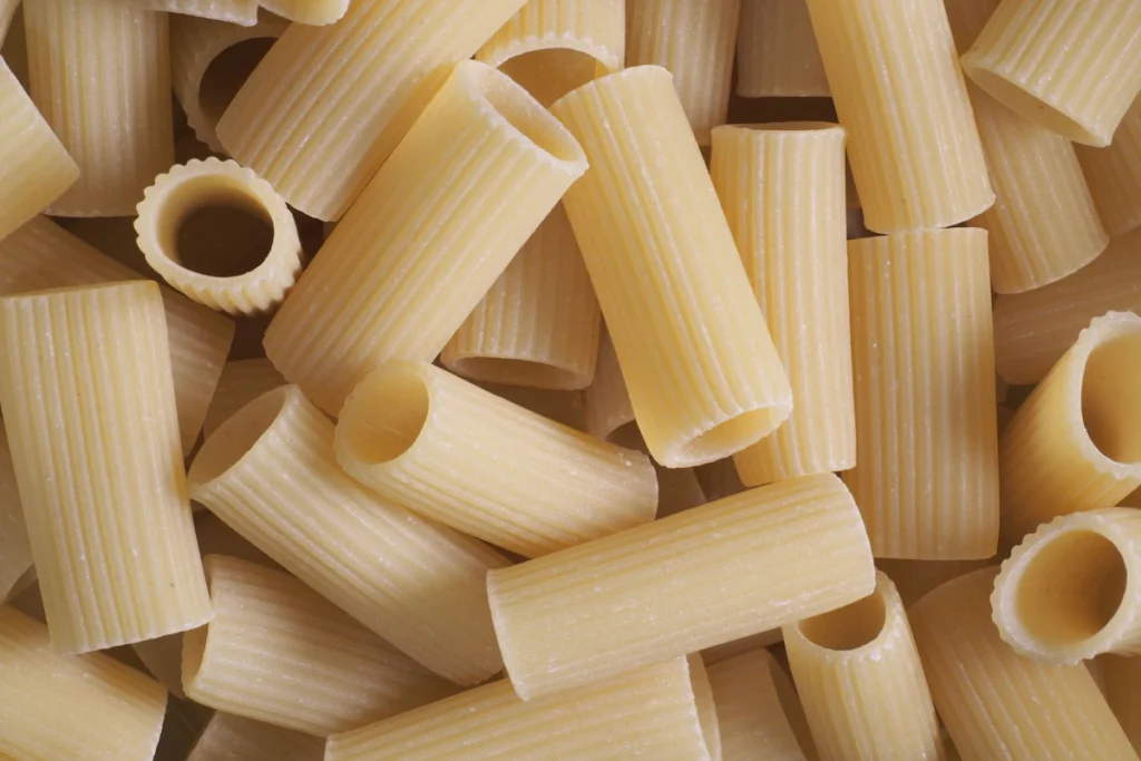 Dry rigatoni pasta tubes