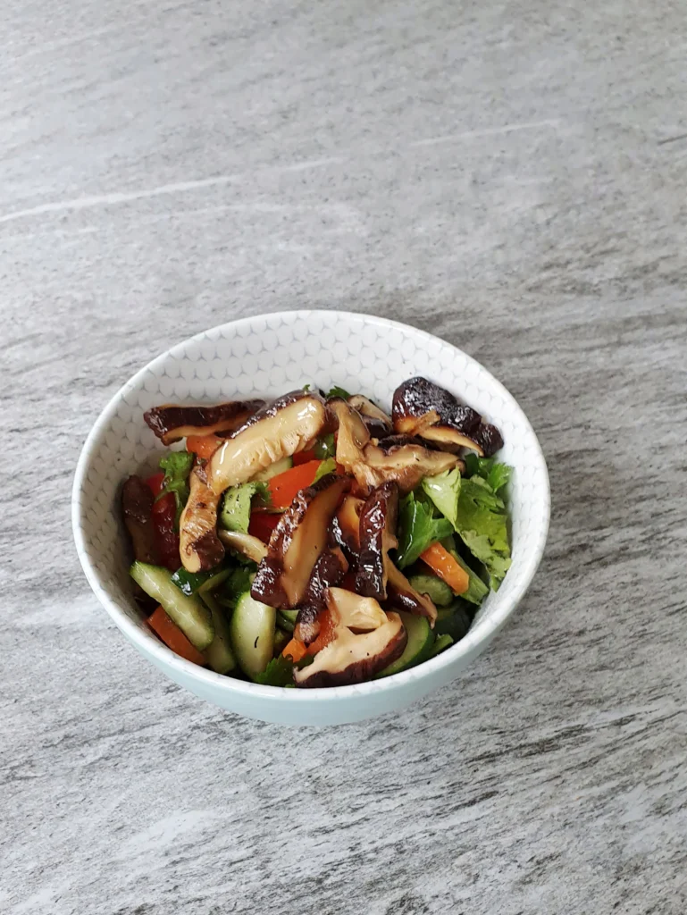 Chicken and mushrooms in a savory sauce