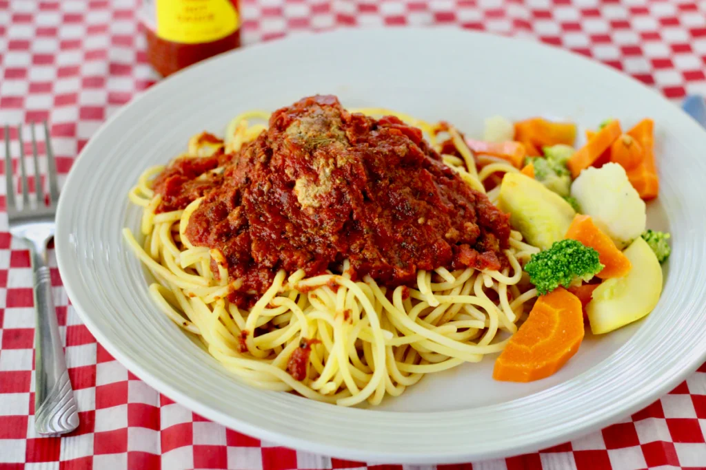 Spaghetti with meatballs and tomato sauce