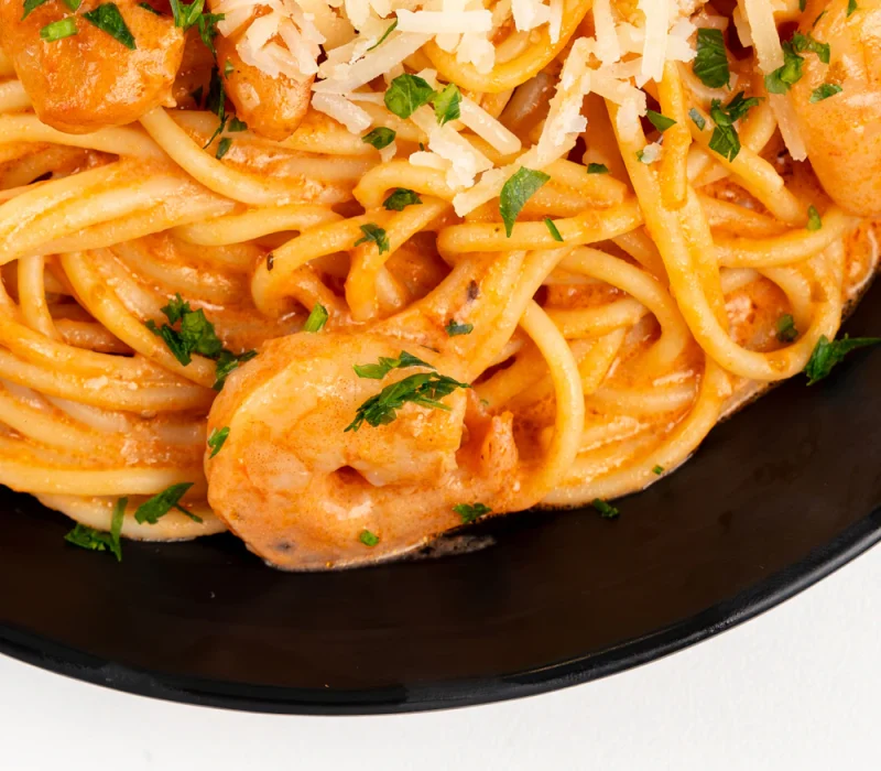 Creamy Cajun shrimp pasta with parsley